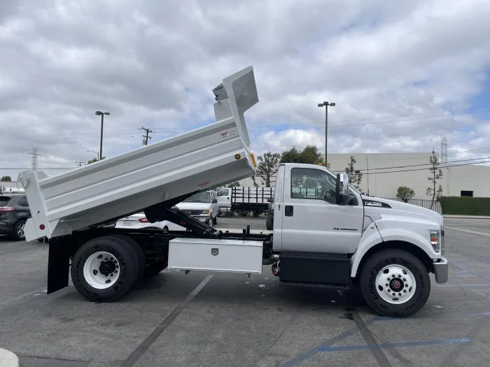 2026 Ford F-750 — photo 34