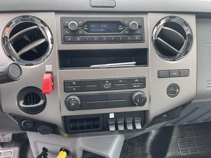 2026 Ford F-750 — photo 21