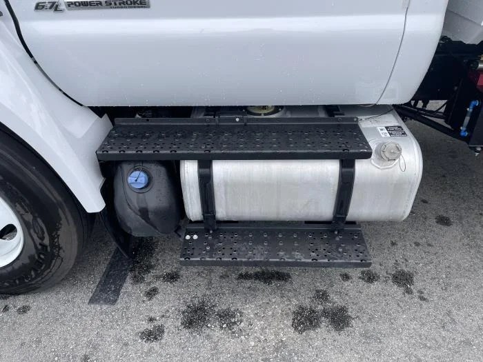 2026 Ford F-750 — photo 16