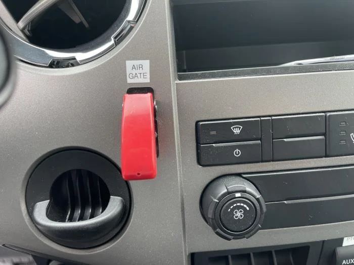 2026 Ford F-750 — photo 22