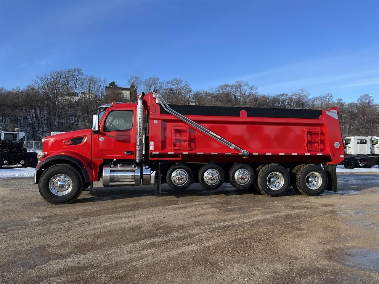 2026 Peterbilt 567 in Rochester, MN — photo 2