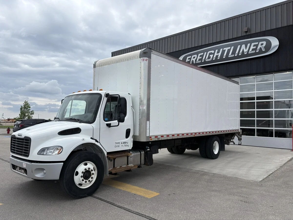 2022 Freightliner M2 106