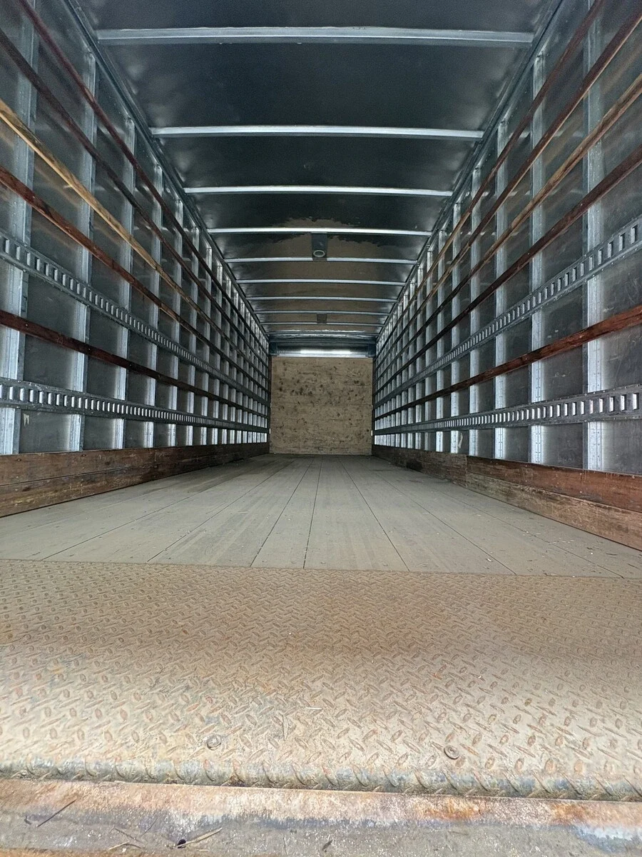 2022 Freightliner M2 106 — photo 8