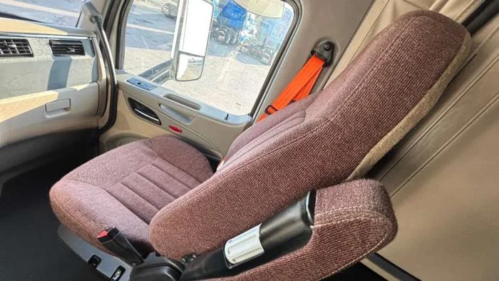 2022 Peterbilt 579 - image 18