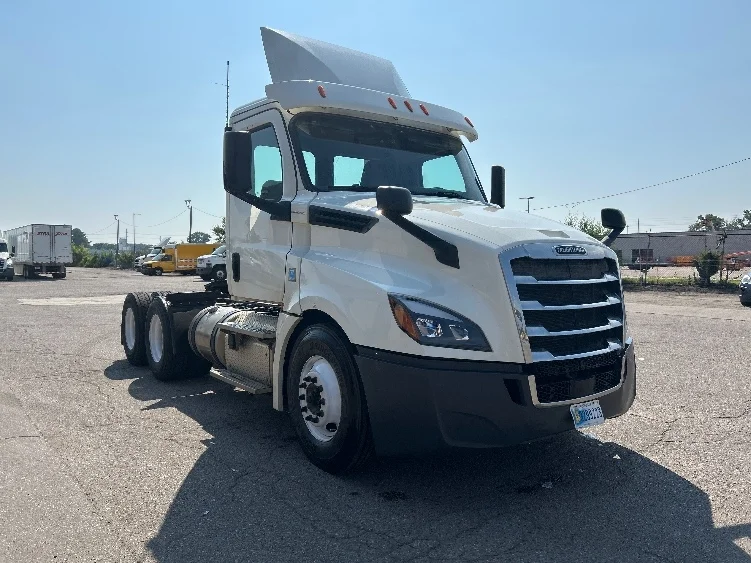 2019 Freightliner Cascadia in Flint, MI