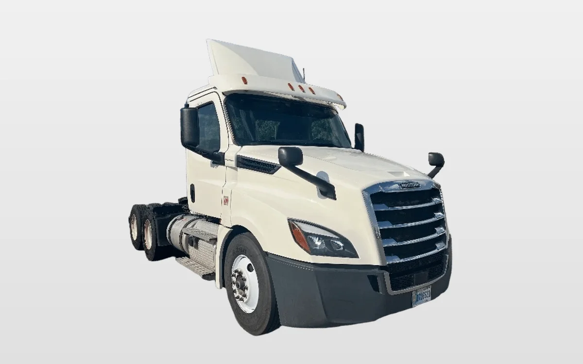 2019 Freightliner - image 1