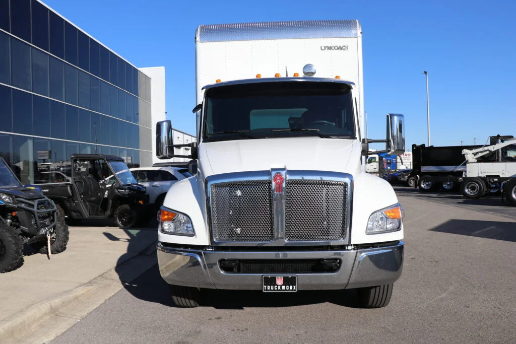 2027 Kenworth in Birmingham, AL — photo 3