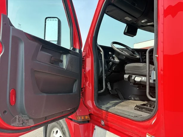 2023 Freightliner Cascadia in Idaho Falls, ID — photo 23