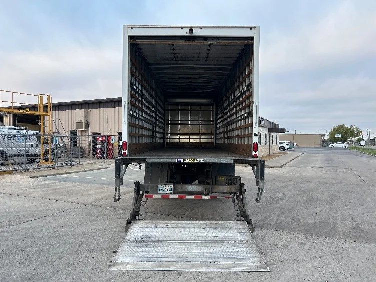 2023 International MV - image 9