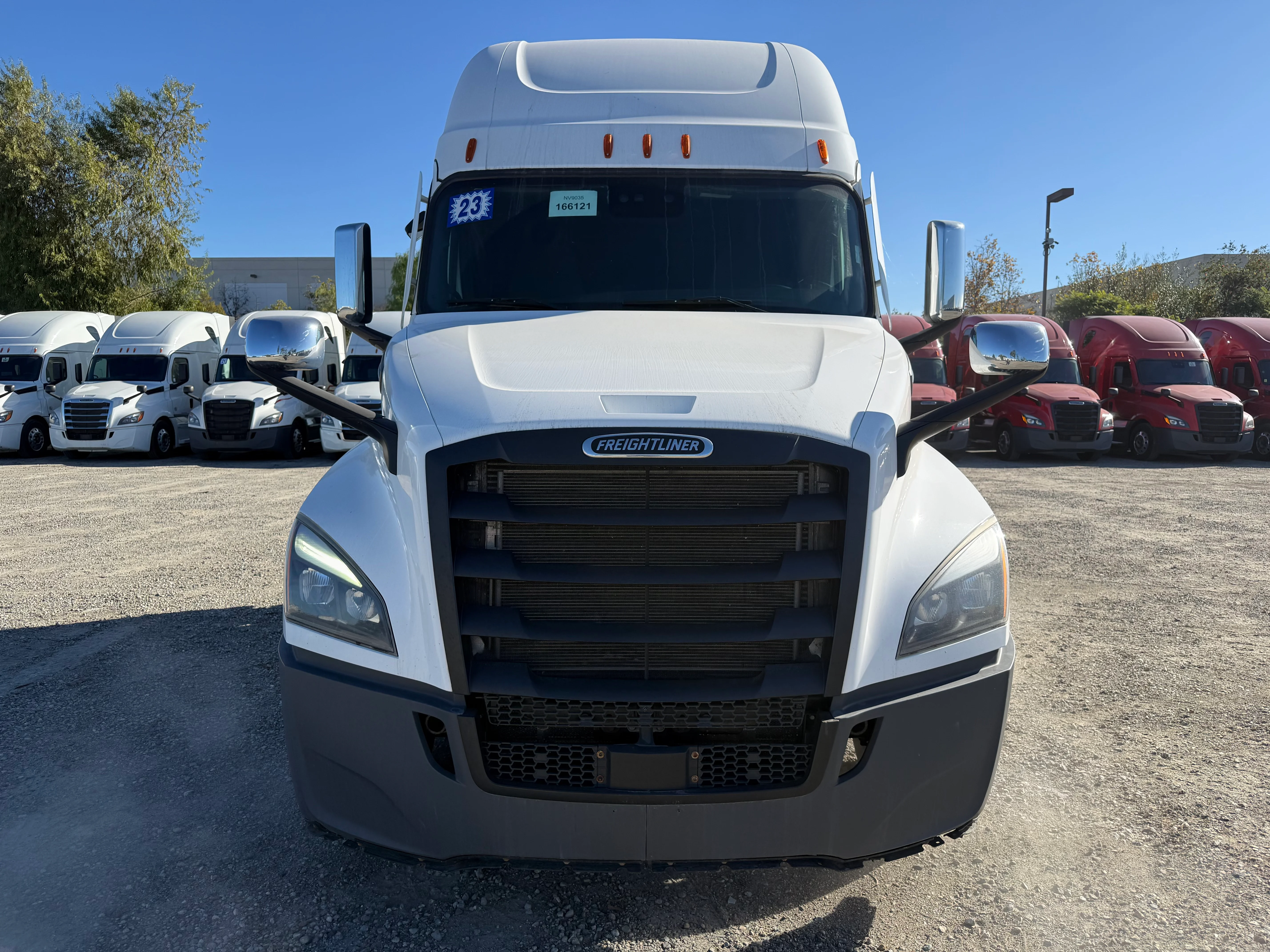 2023 Freightliner Cascadia in San Diego, CA — photo 2