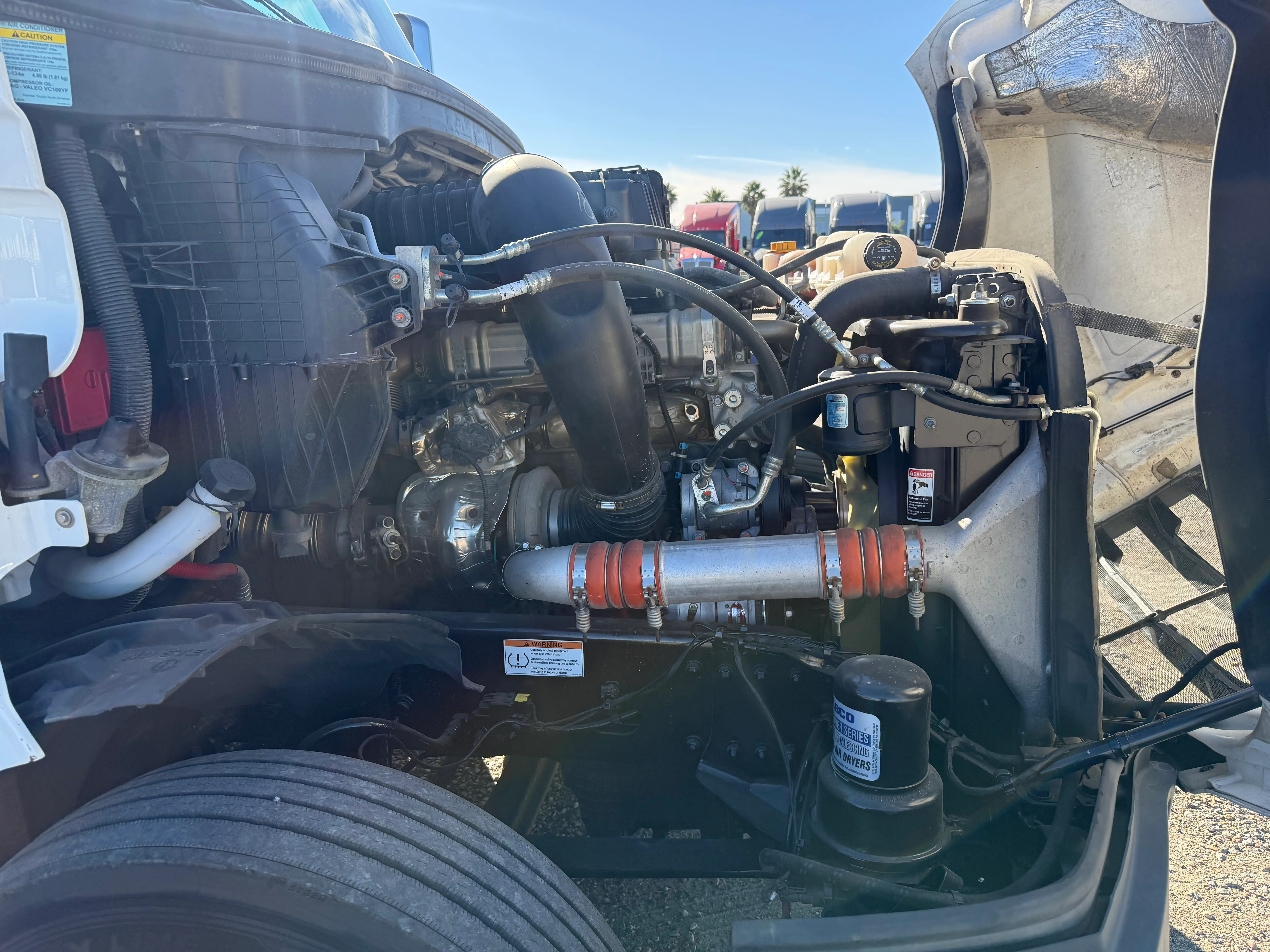 2023 Freightliner Cascadia in San Diego, CA — photo 9