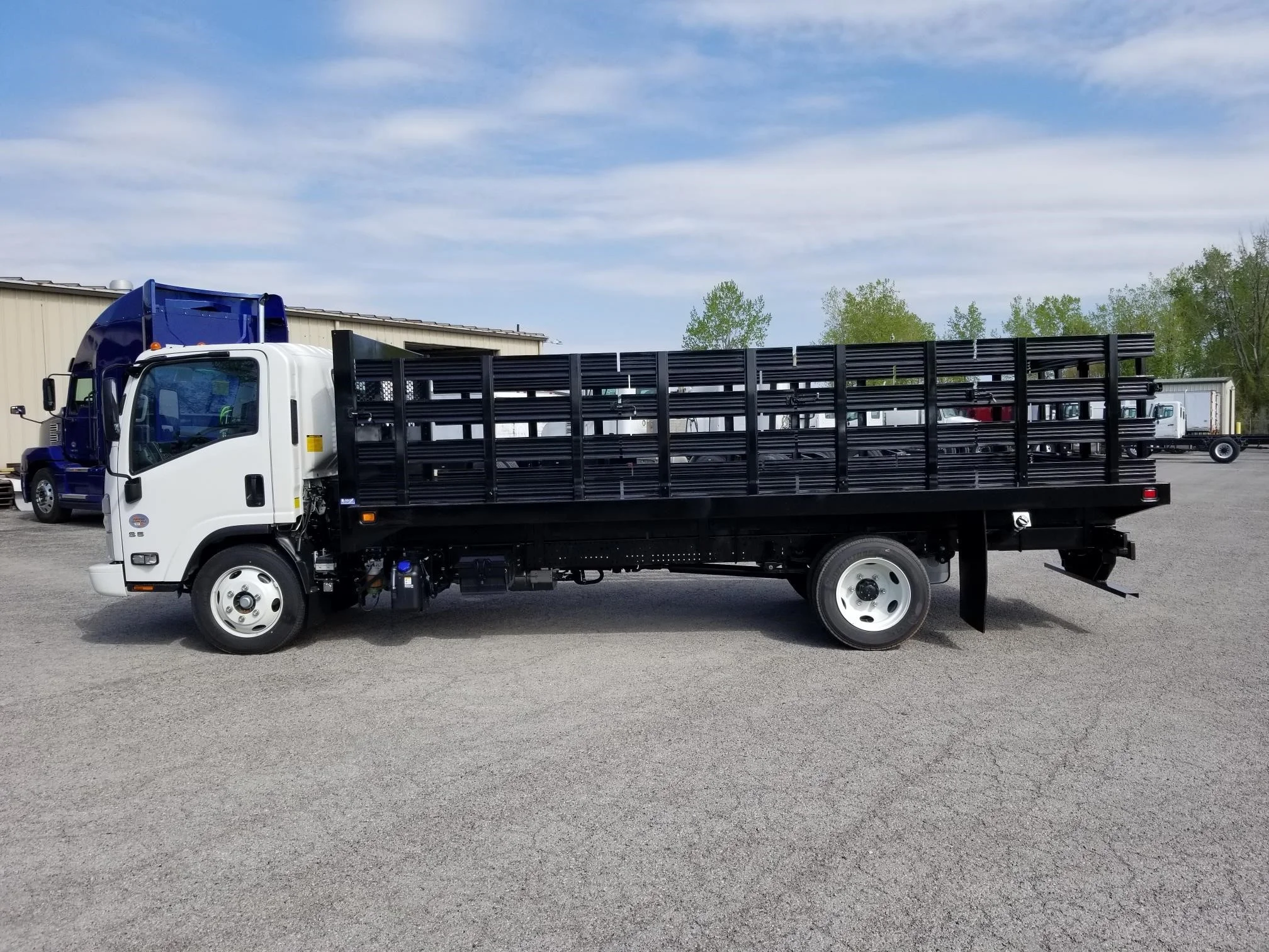 2024 Hino in Findlay, OH — photo 2