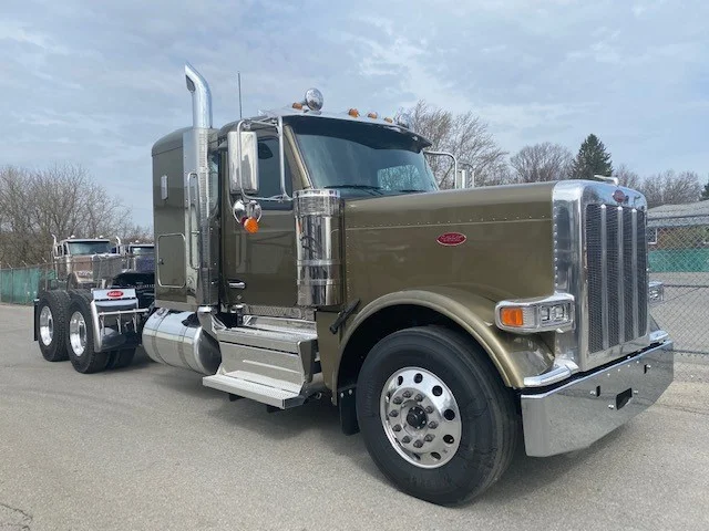 2026 Peterbilt 589 in EAU CLAIRE, PA — photo 2