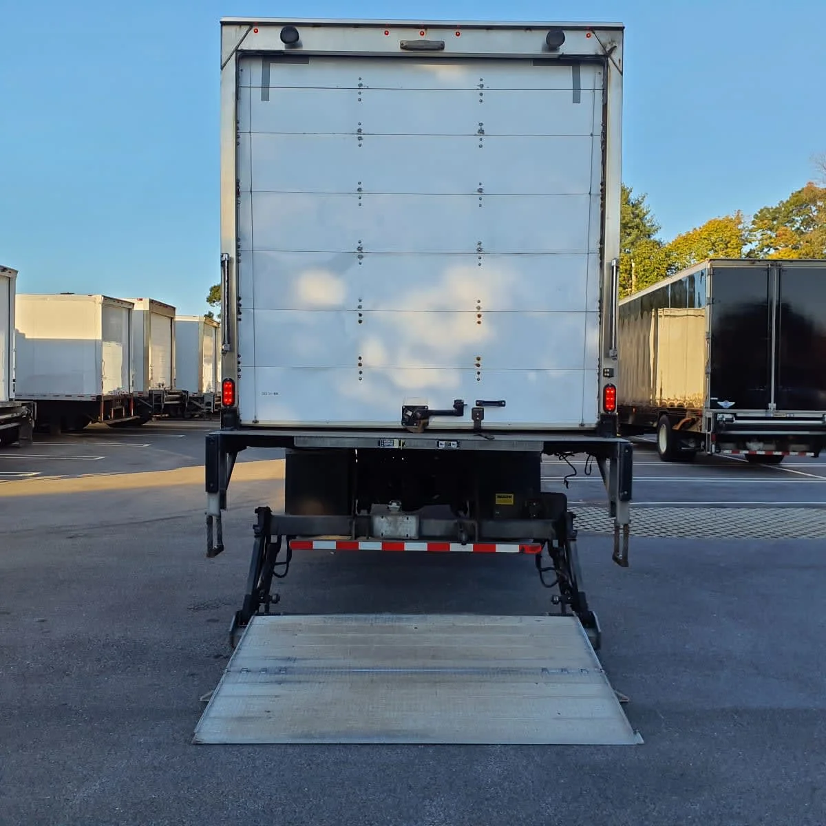 2020 Freightliner M2 112 - image 5