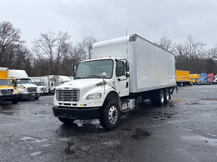 2021 Freightliner M2 106 - image 3