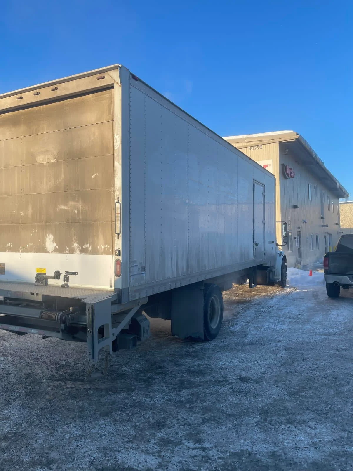 2019 Freightliner M2 106 - image 4