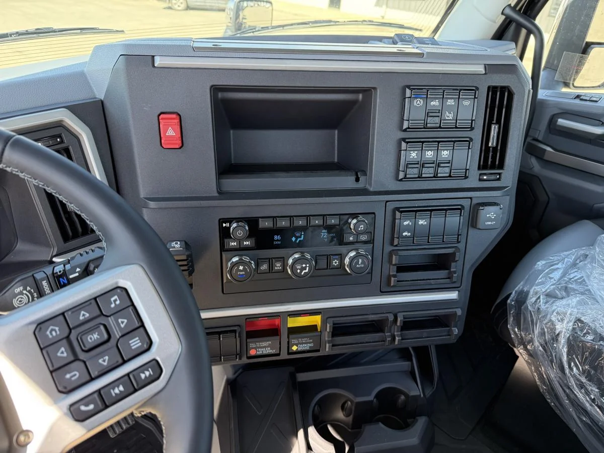 2027 Mack in Cedar Rapids, IA — photo 15