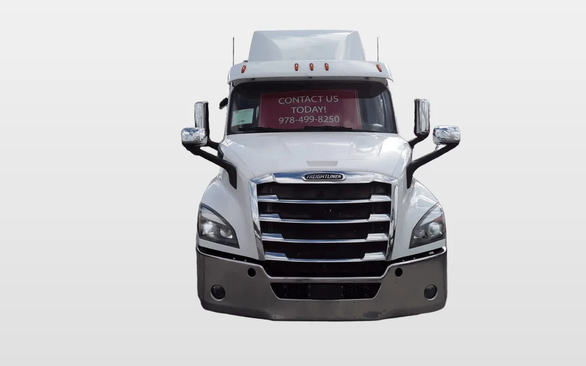 2020 Freightliner Cascadia - image 1