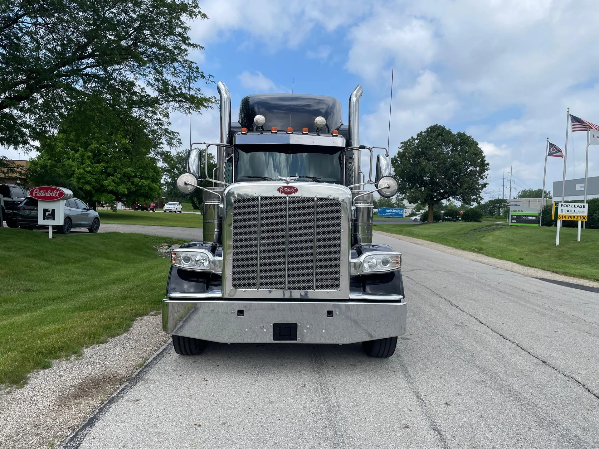 2022 Peterbilt 389 in Etna, OH — photo 2