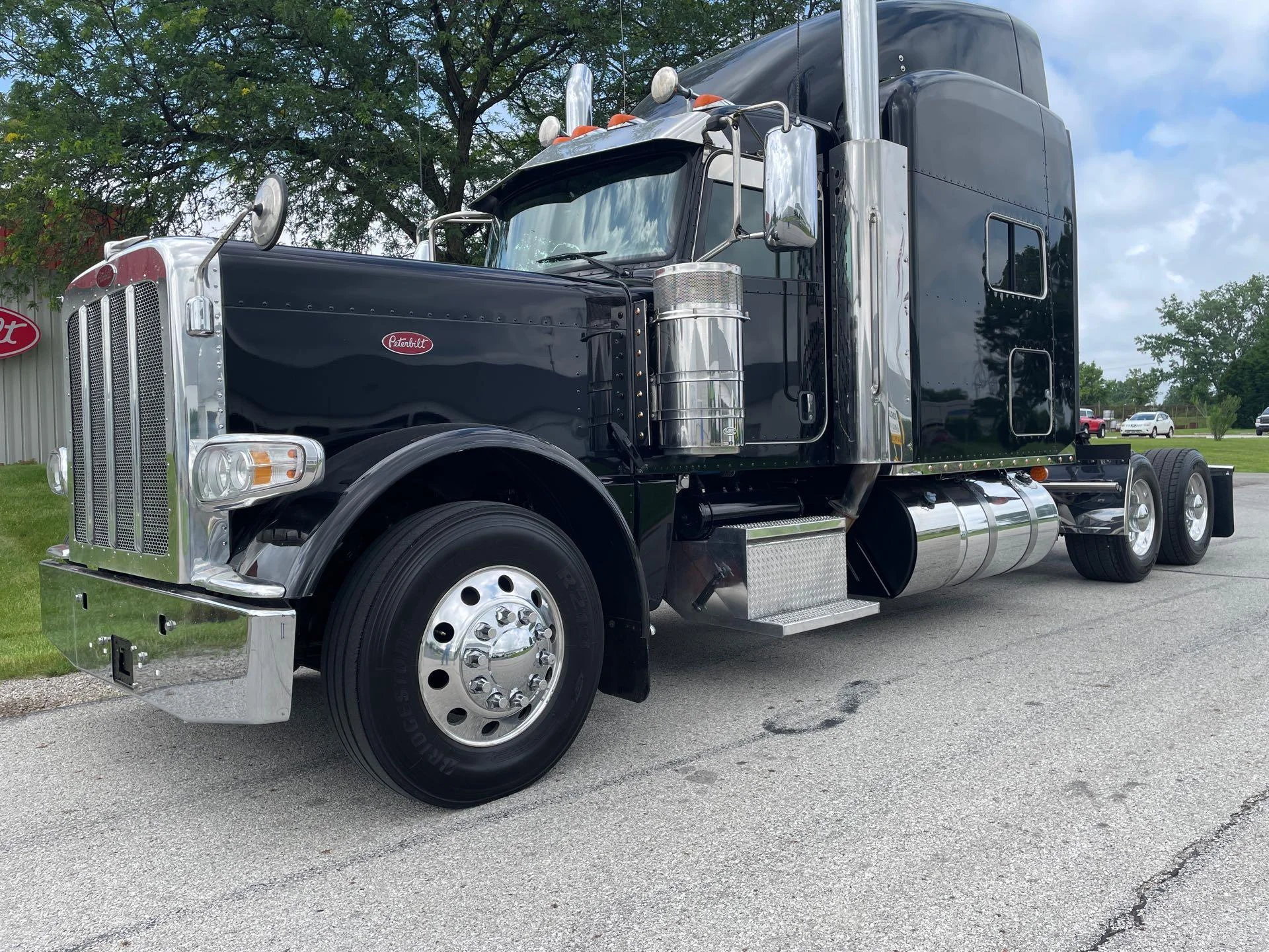 2022 Peterbilt 389 in Etna, OH