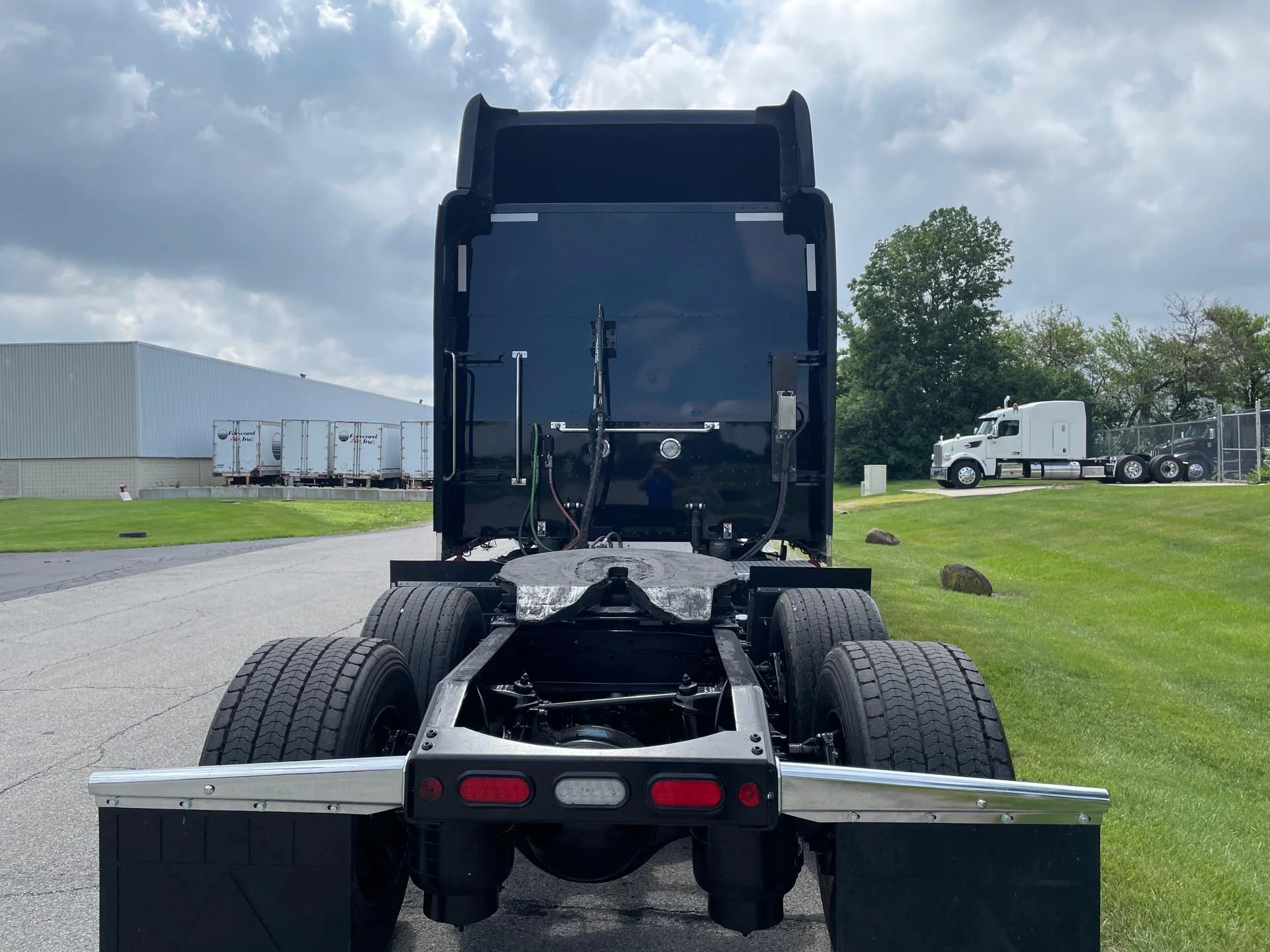 2022 Peterbilt 389 in Etna, OH — photo 4