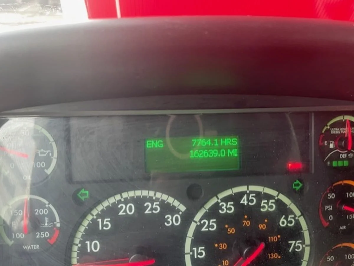 2016 Freightliner M2 106 - image 11