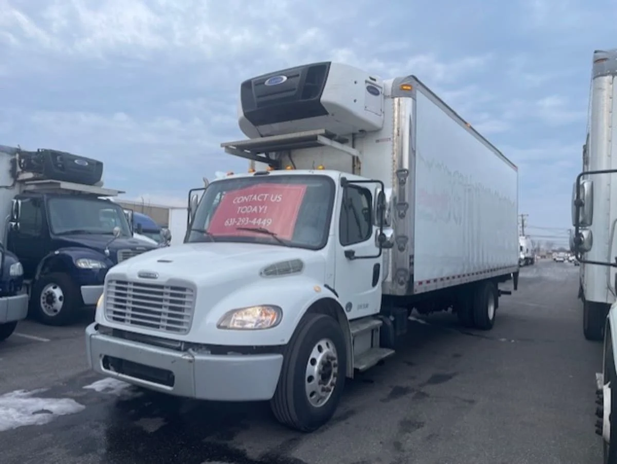 2016 Freightliner M2 106 in Farmingdale, NY