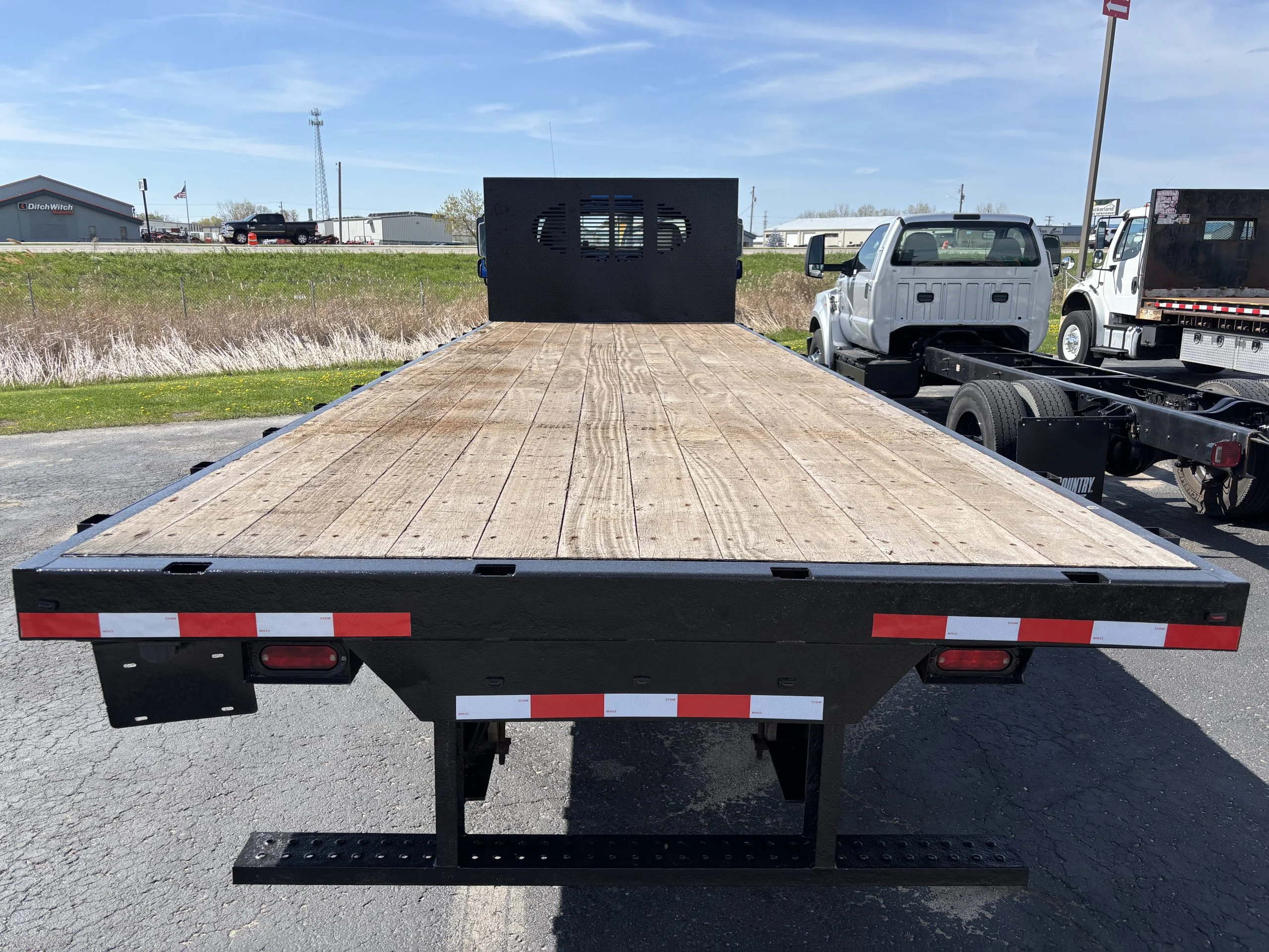 2021 Freightliner eM2 in Cedar Rapids, IA — photo 6
