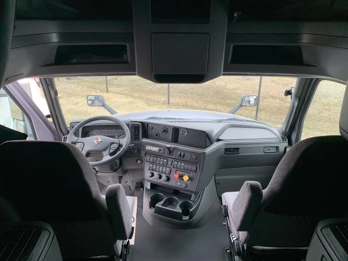 2026 International LT - image 15