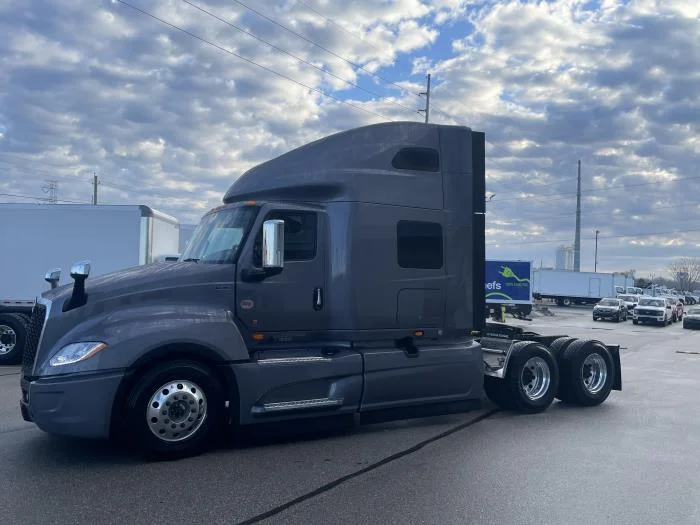 2026 International LT - image 5