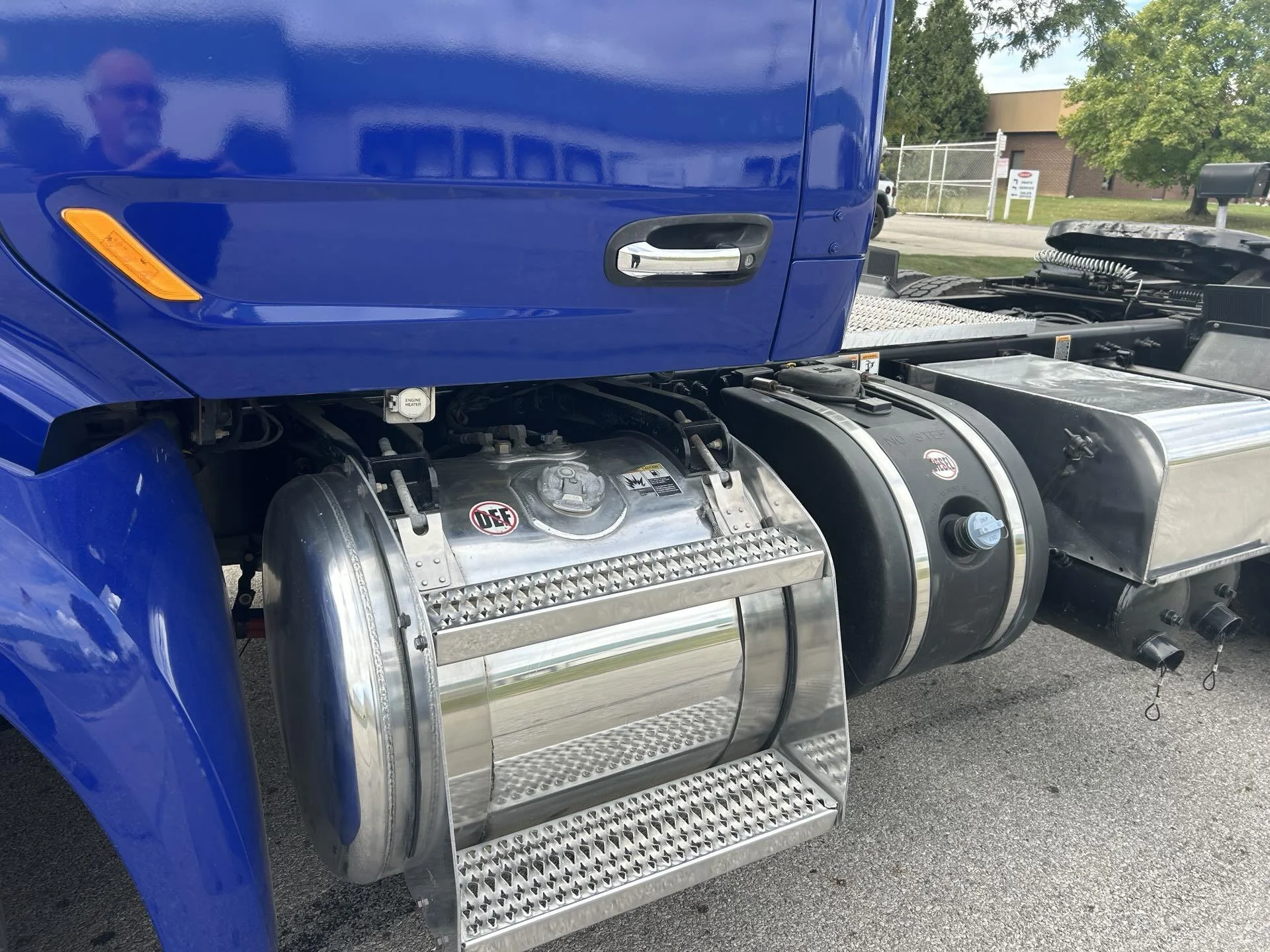 2021 Peterbilt 579 in Canton, OH — photo 7