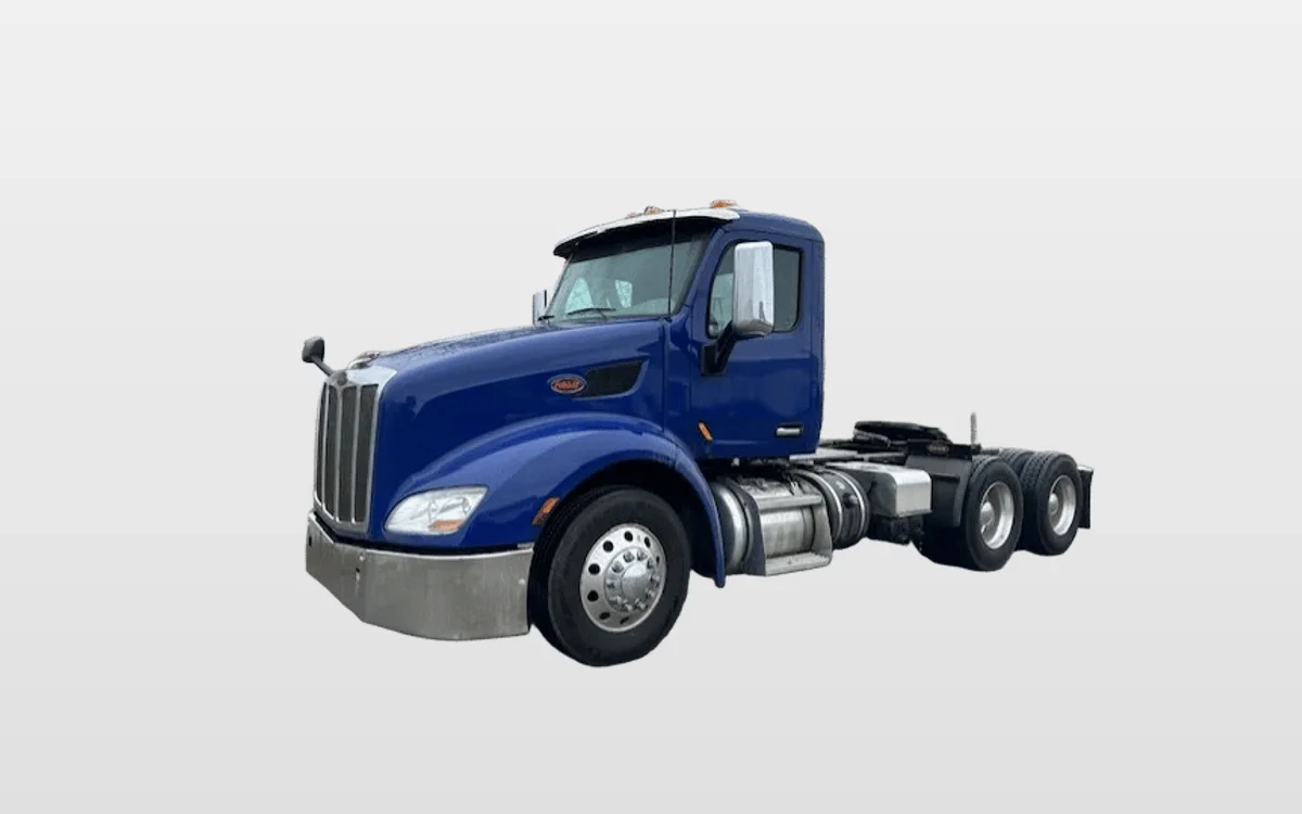 2021 Peterbilt 579 - image 1