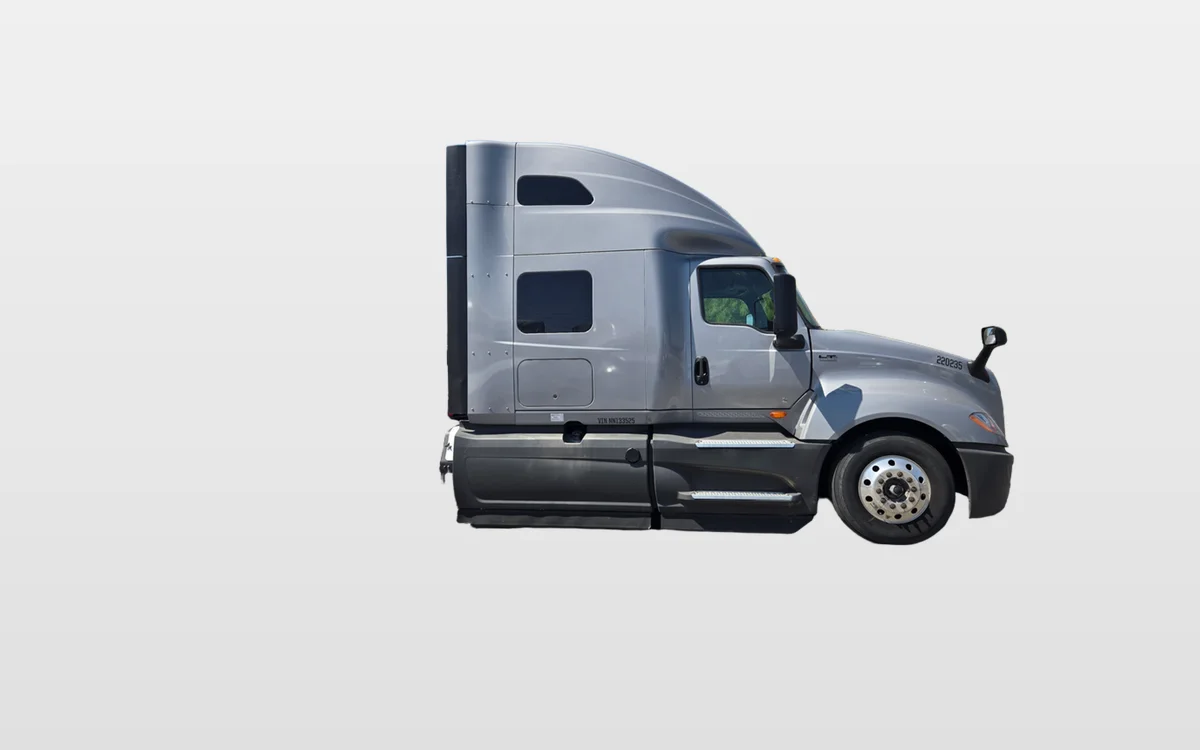 2022 INTERNATIONAL LT625 - image 1