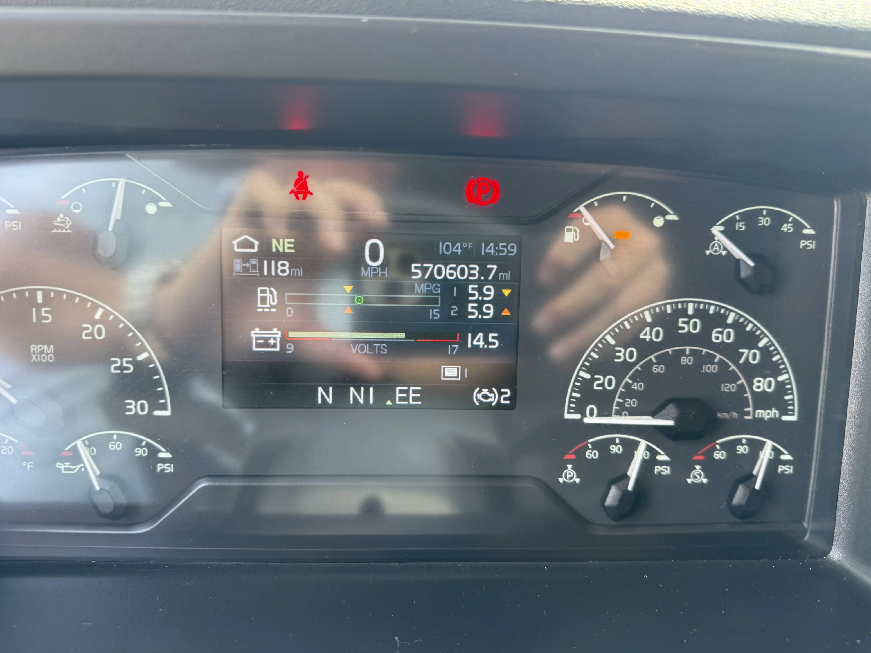 2023 Volvo VNL 760 in Clarksville, TN — photo 24