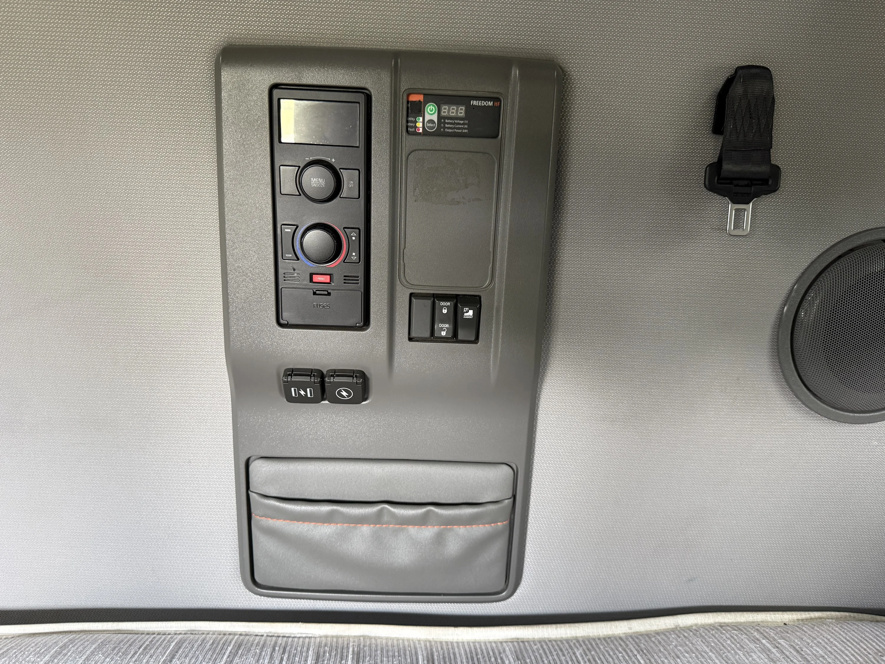 2023 Volvo VNL 760 in Clarksville, TN — photo 35