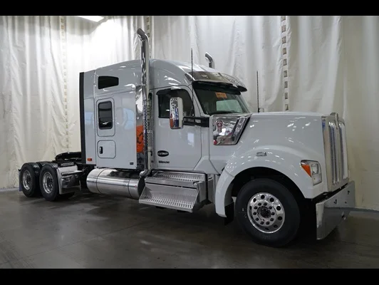 2027 Kenworth W990 in Chattanooga, TN