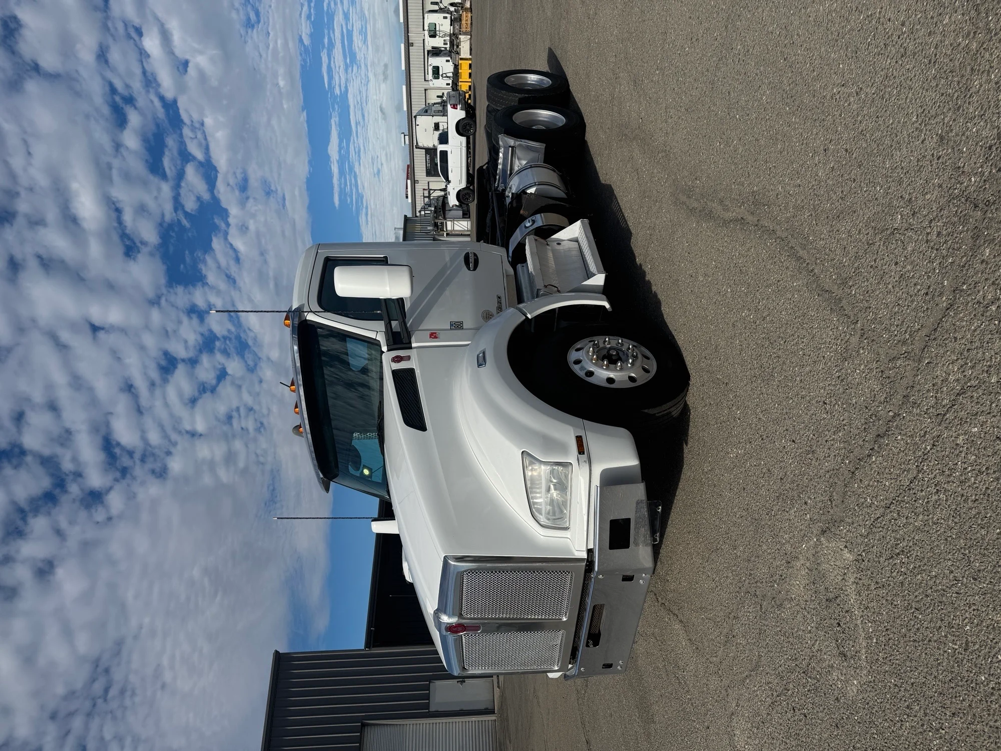 2016 Kenworth T880 in French Camp, CA