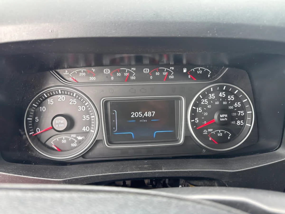 2019 International MV - image 11