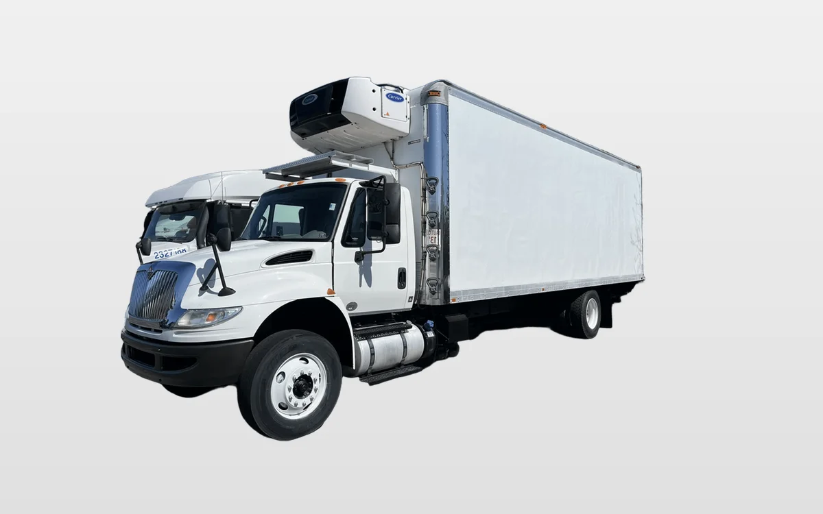 2015 International - image 1