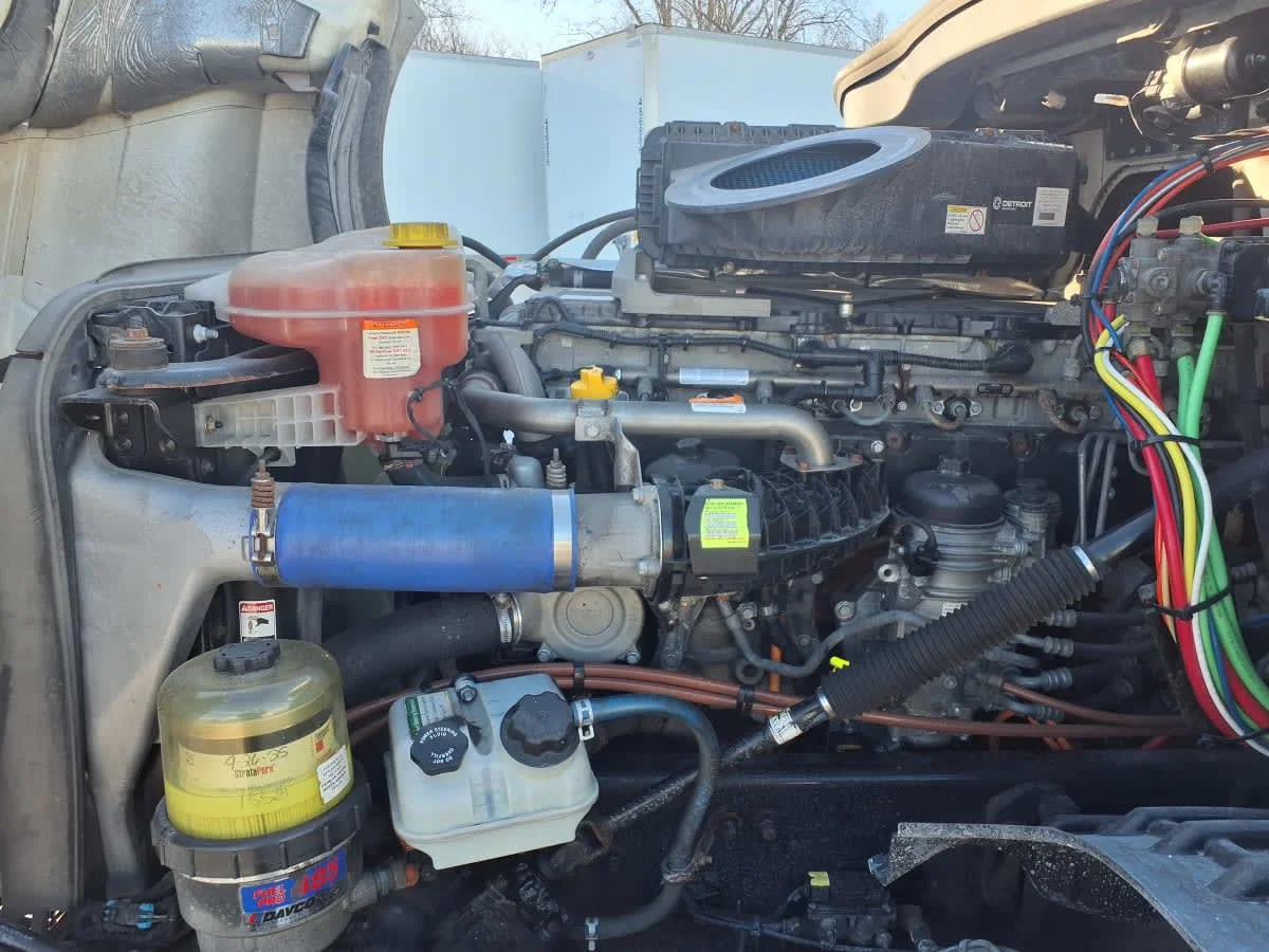 2019 Freightliner Cascadia in Wayland, MI — photo 8