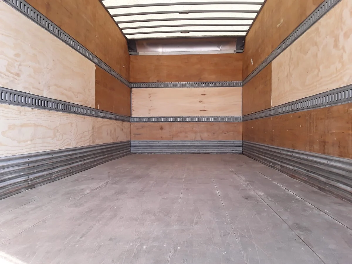 2017 Freightliner M2 106 in Salisbury, MA — photo 8