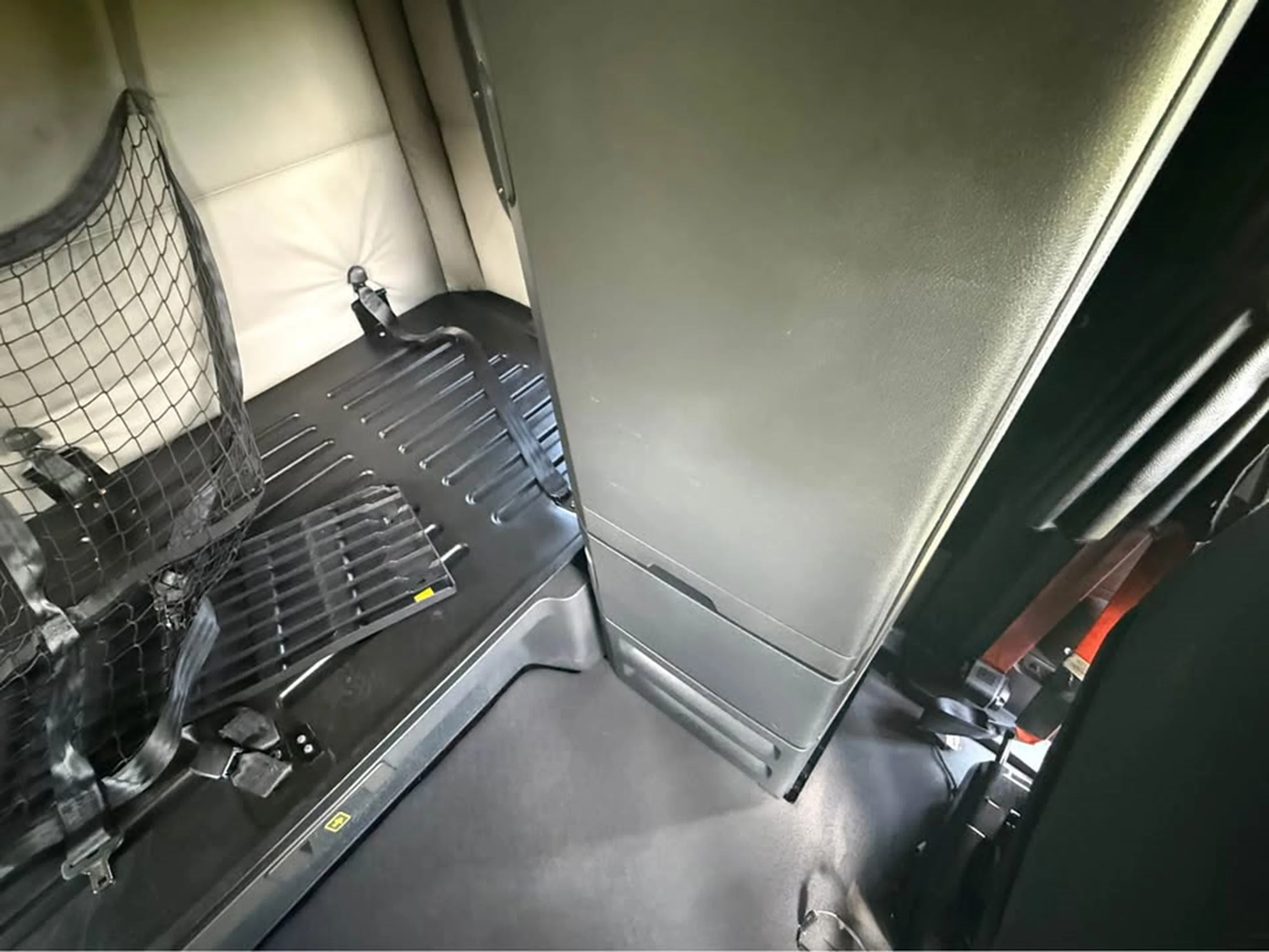 2020 Freightliner Cascadia — photo 12