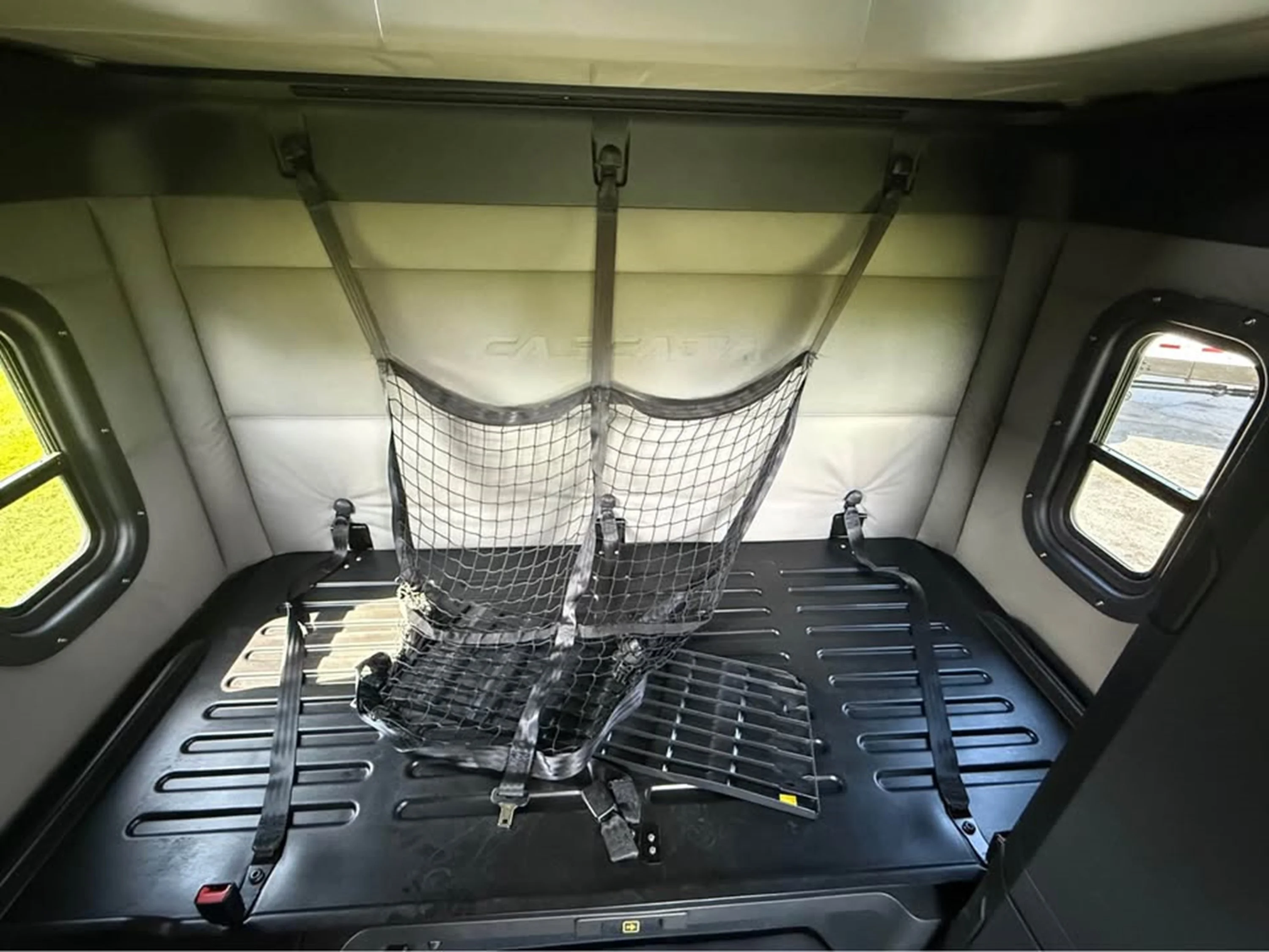 2020 Freightliner Cascadia — photo 13
