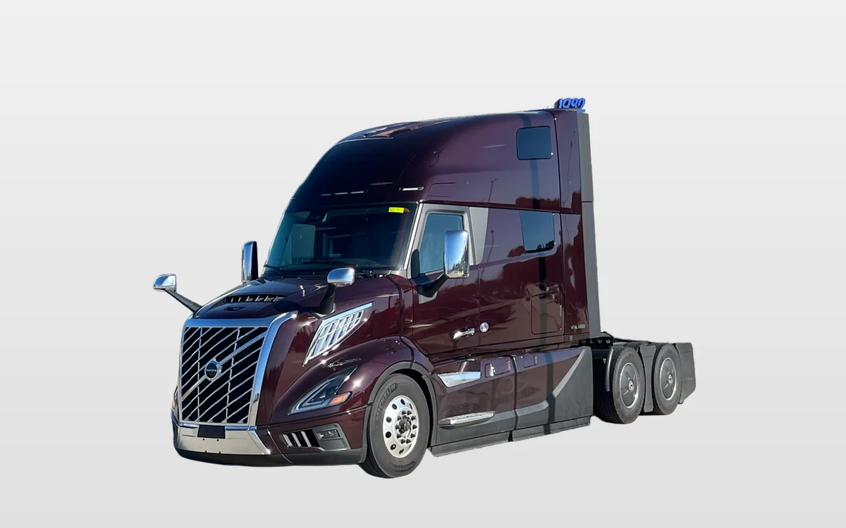 2025 Volvo - image 1