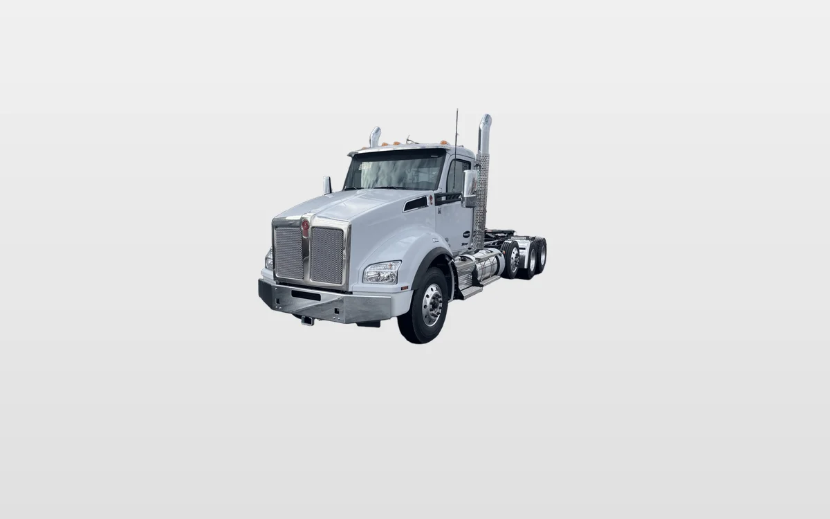 2025 Kenworth T880 - image 1