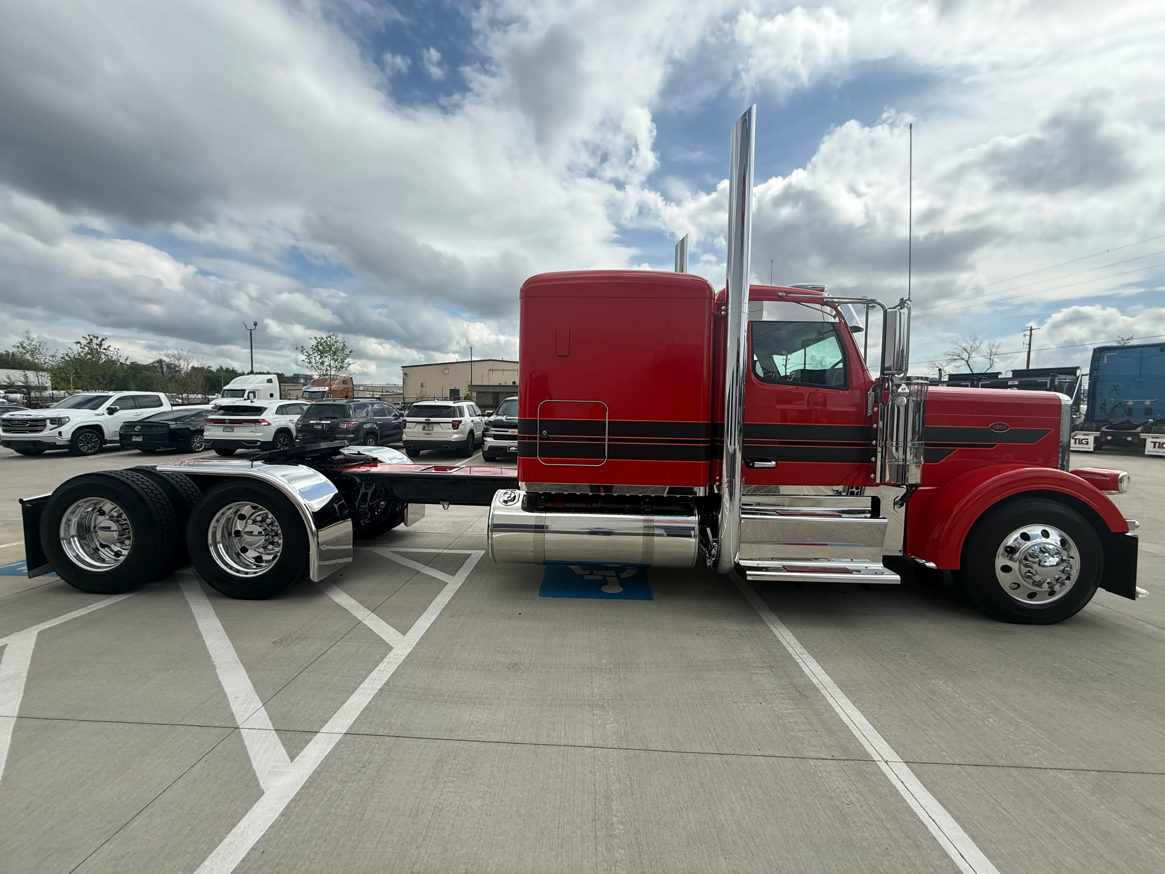 2026 Peterbilt 589 in Lowell, AR — photo 6