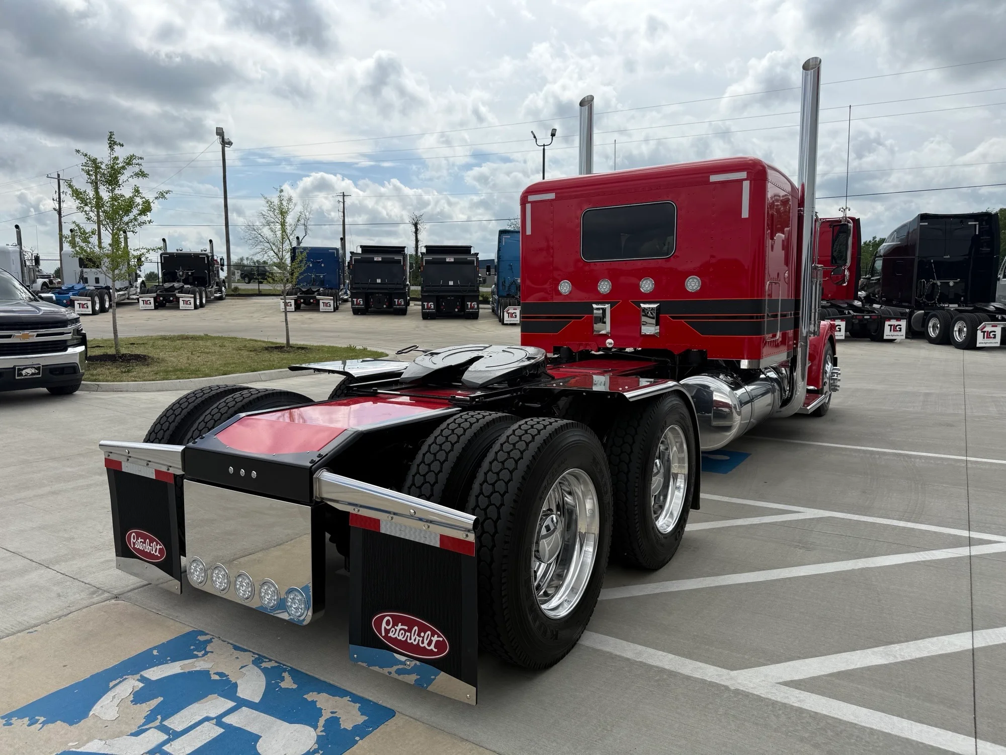 2026 Peterbilt 589 in Lowell, AR — photo 5