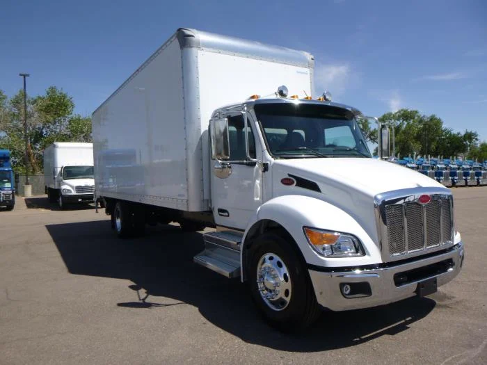 2025 Peterbilt 536 - image 3