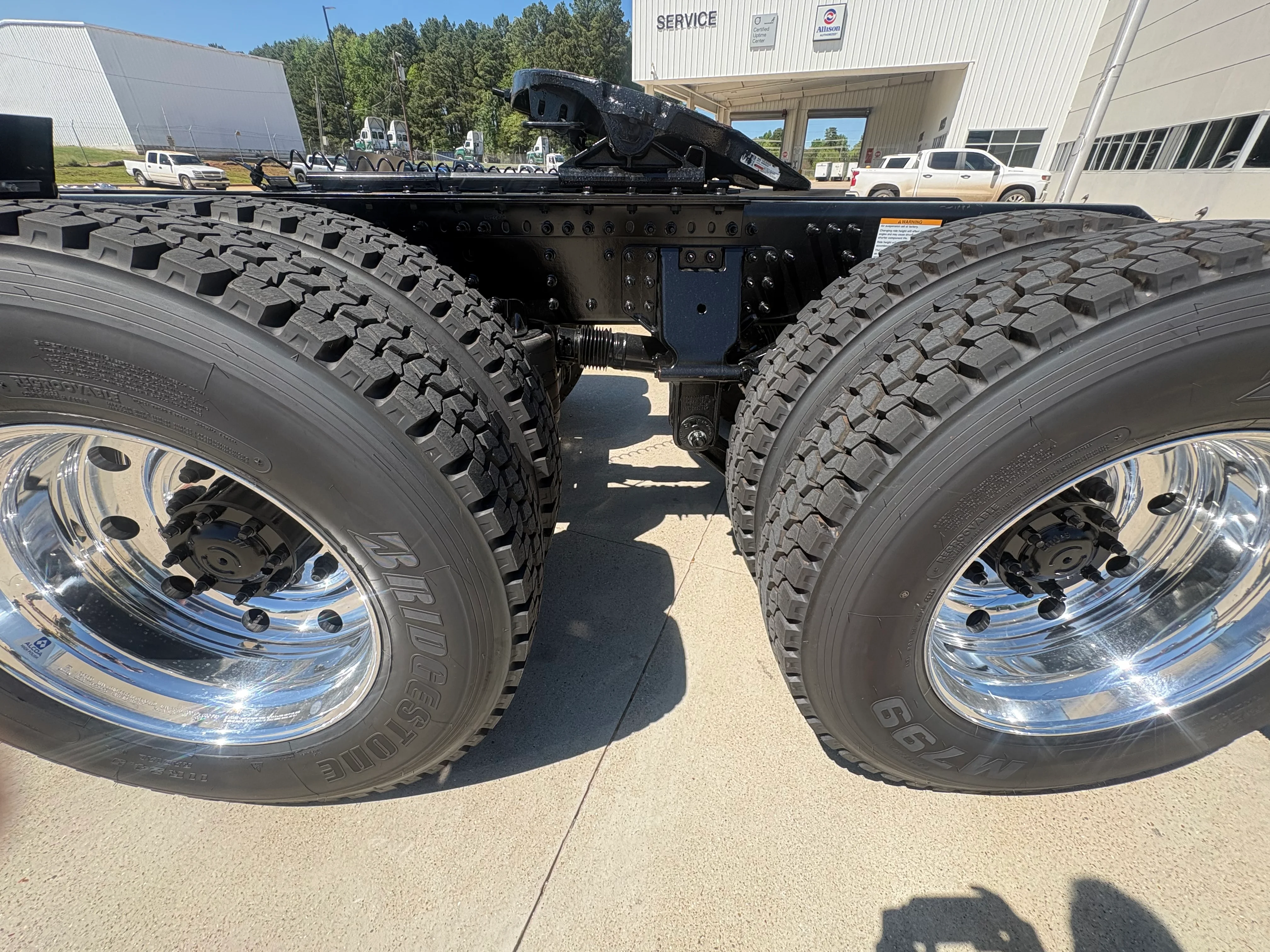 2027 Volvo VHD 300 in Shreveport, LA — photo 7