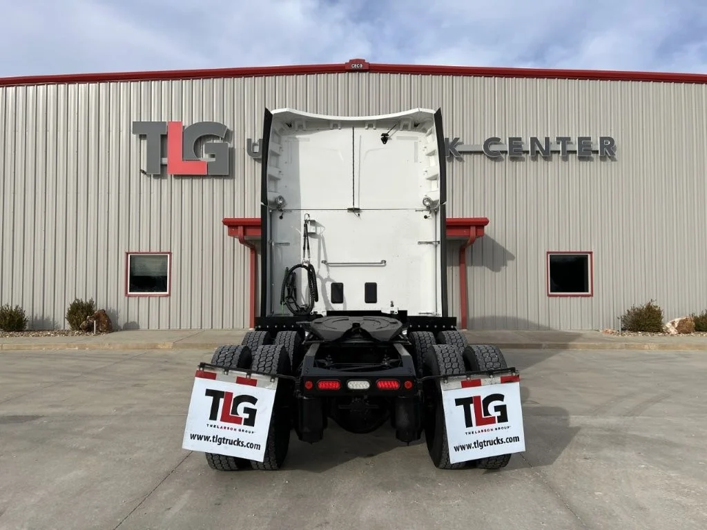 2021 Peterbilt 579 in Dayton, OH — photo 6